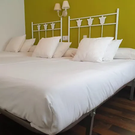 Badain Hotel Lafortunada